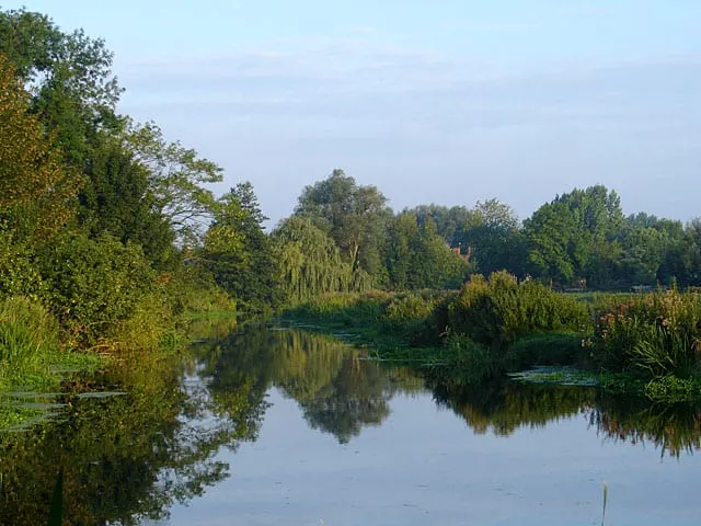 Photo of Falcon Meadow, River Waveney, a swimming spot near Loddon in the Broads, Norfolk, eastern England.