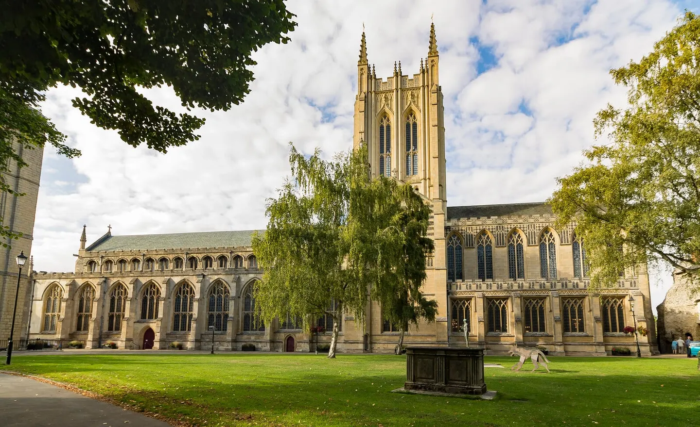 Photo of St Edmundsbury Cathedral, a cathedral near Bury St Edmunds, Suffolk, eastern England.