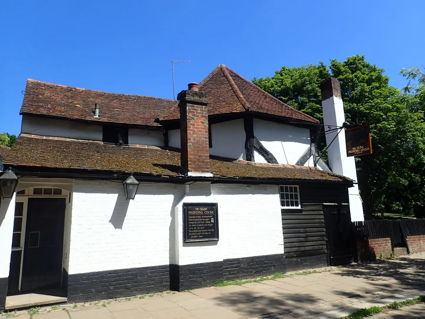 Photo of Ye Olde Fighting Cocks, a pub near St Albans, Hertfordshire, eastern England.