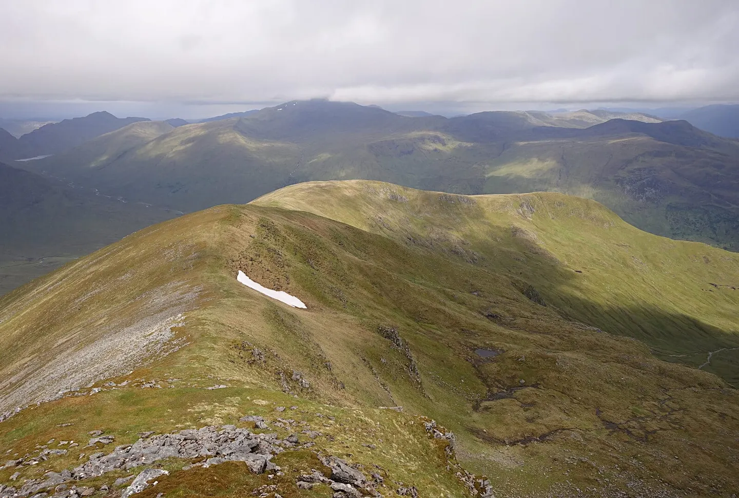 Photo: Mullach Fraoch-choire, a 1,101m Munro in Glen Affric, Highland, the Scottish Highlands and Islands.