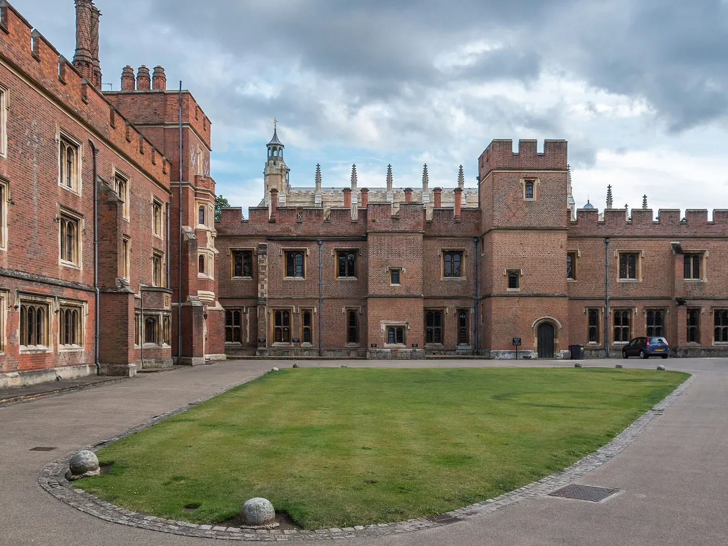 Photo of Eton, a village in Berkshire, south east England.