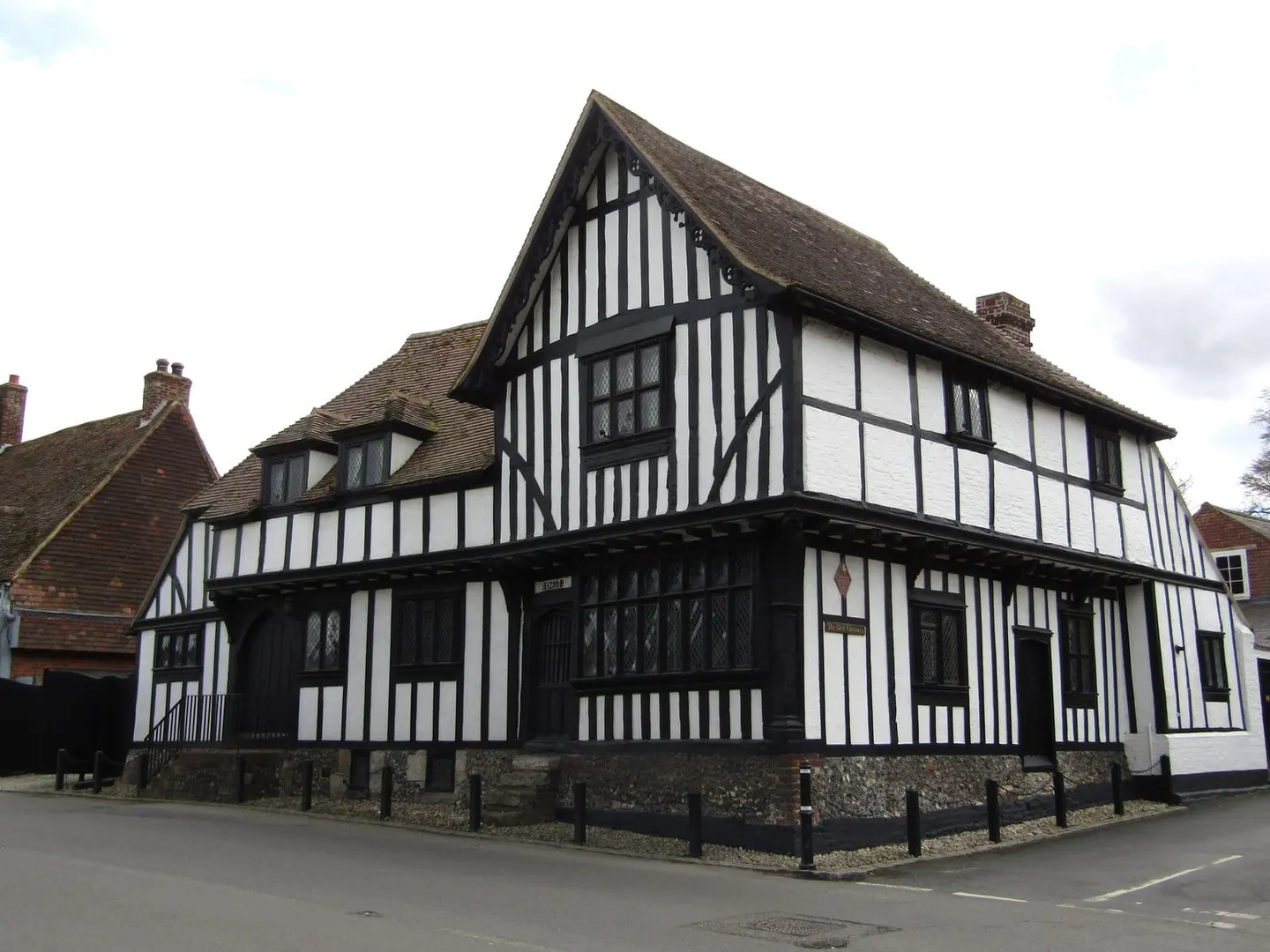 Photo of The Dog at Wingham, a gastropub near Wingham (near Canterbury), Kent, south east England.