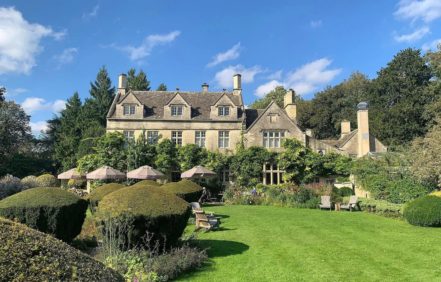 Photo of Barnsley House, a Grade II* registered house & garden near Quenington in the Cotswolds, Gloucestershire, south west England.