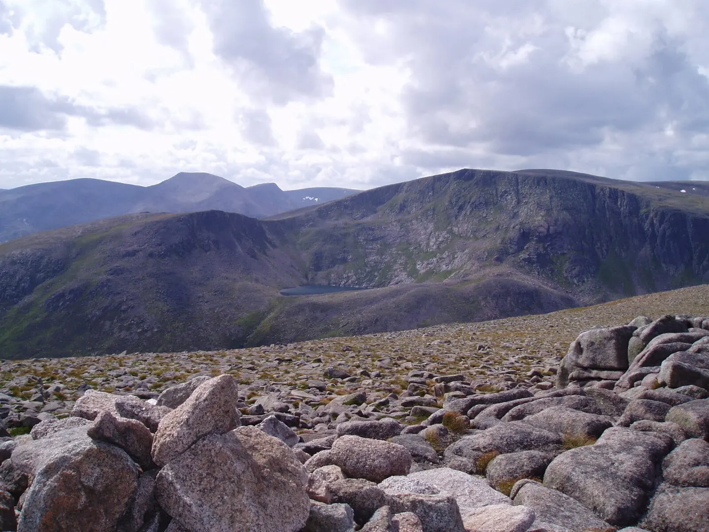 Photo: Derry Cairngorm, a 1,156m Munro in the Cairngorms, Aberdeenshire, north east Scotland.