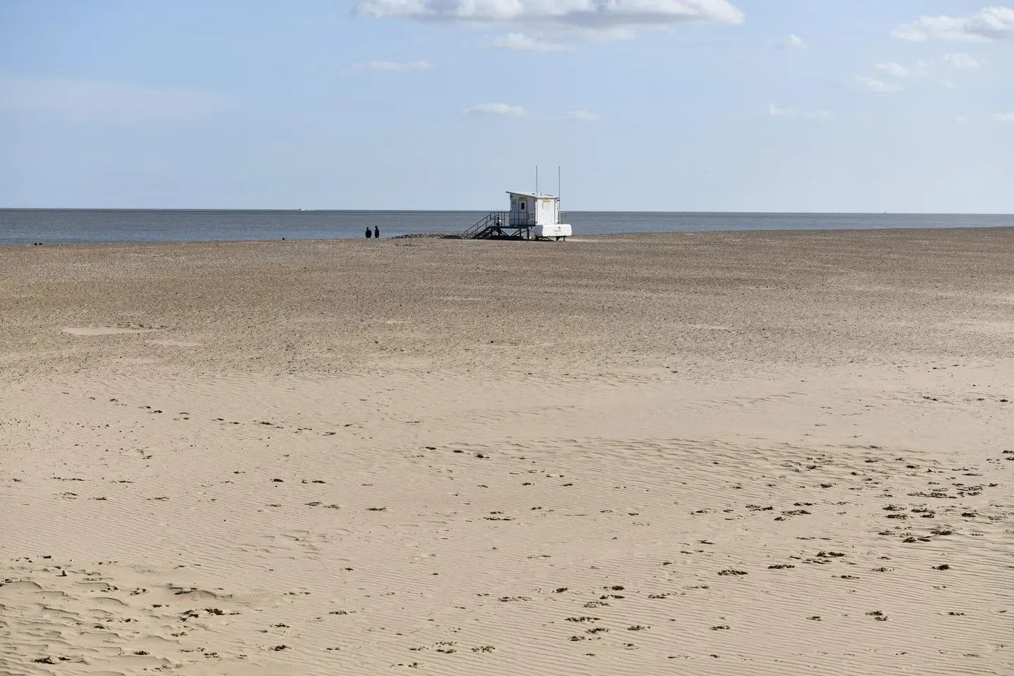 Photo of Gorleston Beach, a swimming spot near Somerleyton, Norfolk, eastern England.