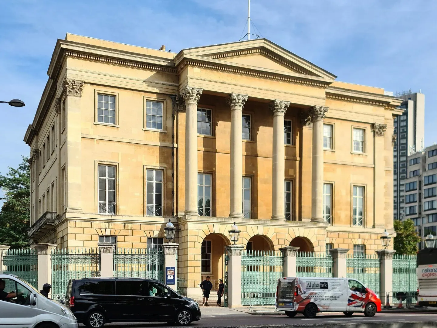 Photo of Apsley House, a house near Hyde Park Corner, London, England.