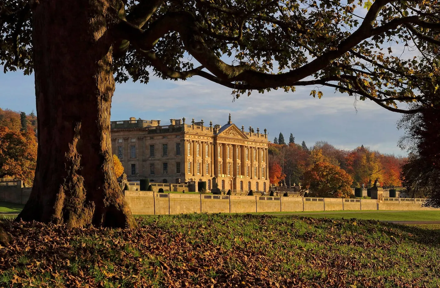 Photo of Chatsworth House, a Grade I registered house & garden near Edensor in the Peak District, Derbyshire, central England.