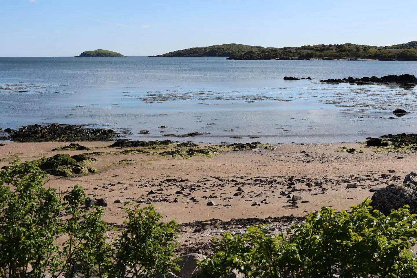 Photo of Rockcliffe Beach, a beach in the East Stewartry Coast, Dumfries and Galloway, southern Scotland.