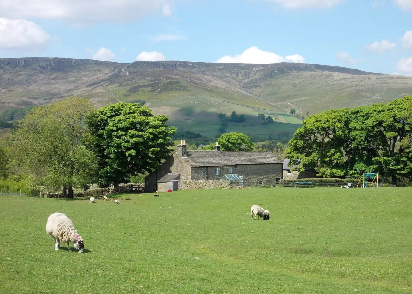 Photo of Edale, a village in the Peak District, Derbyshire, central England.
