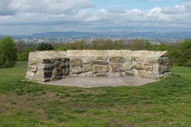 Photo: Cathkin Braes, a 200m hill in Glasgow, central Scotland.
