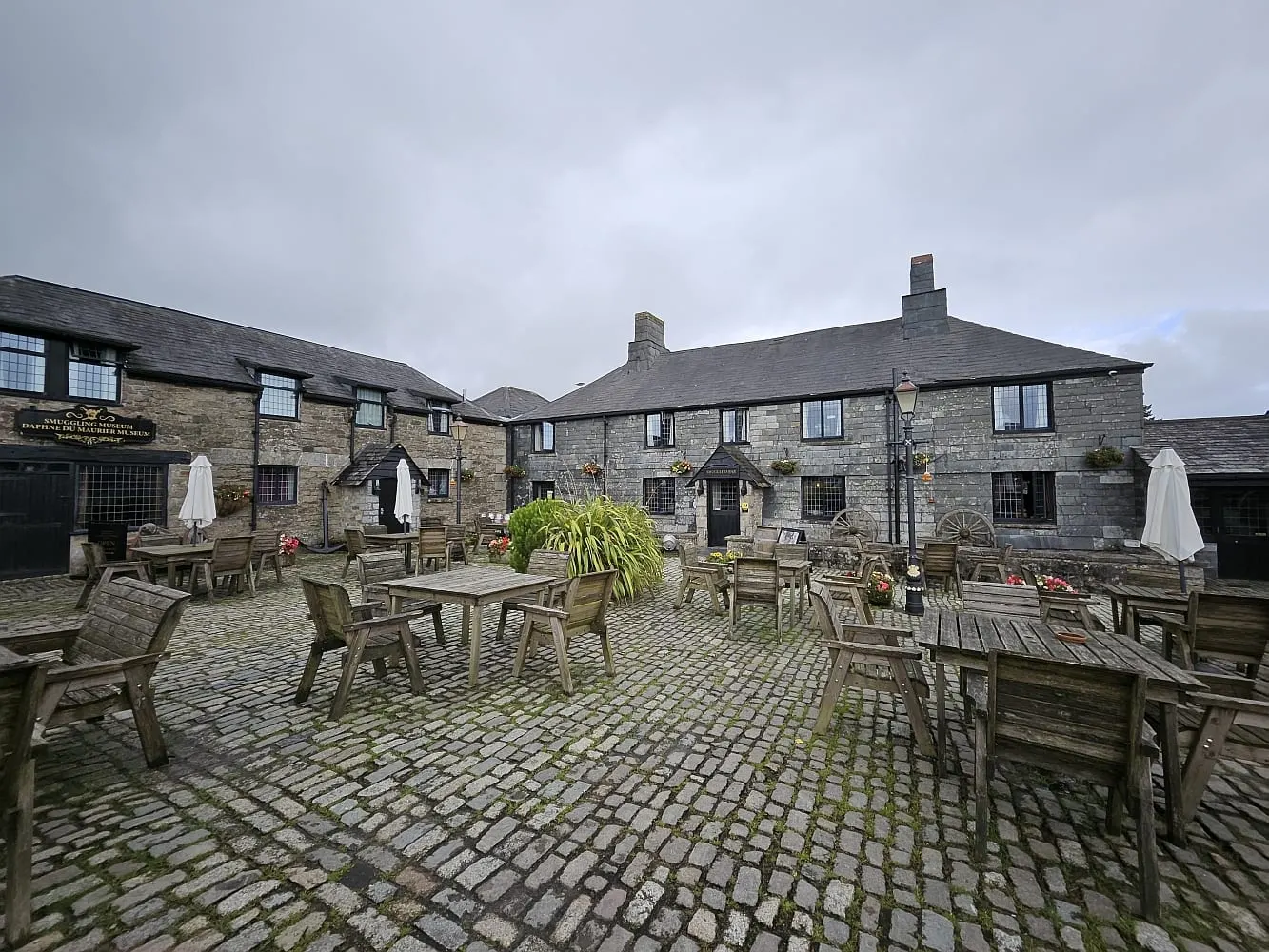 Photo of Jamaica Inn, a pub near Bolventor, Cornwall, south west England.