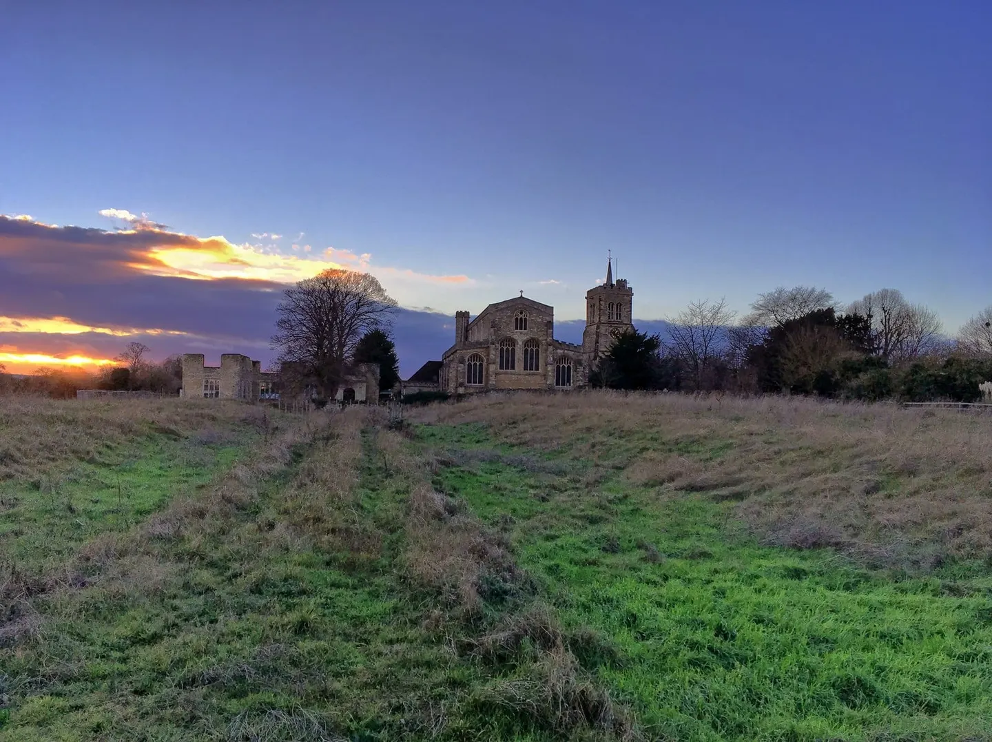 Photo of Elstow Abbey, a church in Bedfordshire, eastern England.