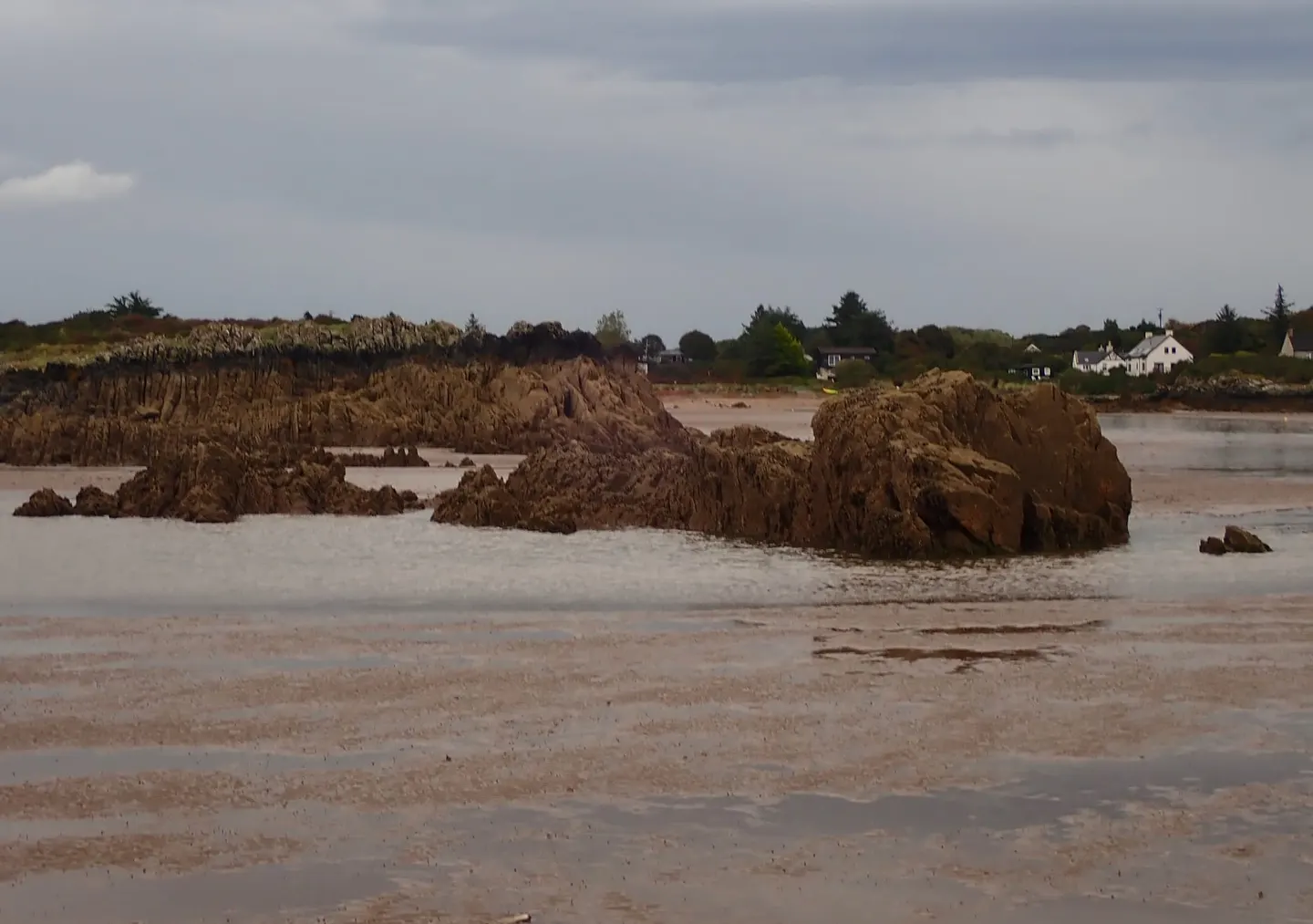 Photo of Carrick Bay, a beach near Gatehouse of Fleet in the Fleet Valley, Dumfries and Galloway, southern Scotland.
