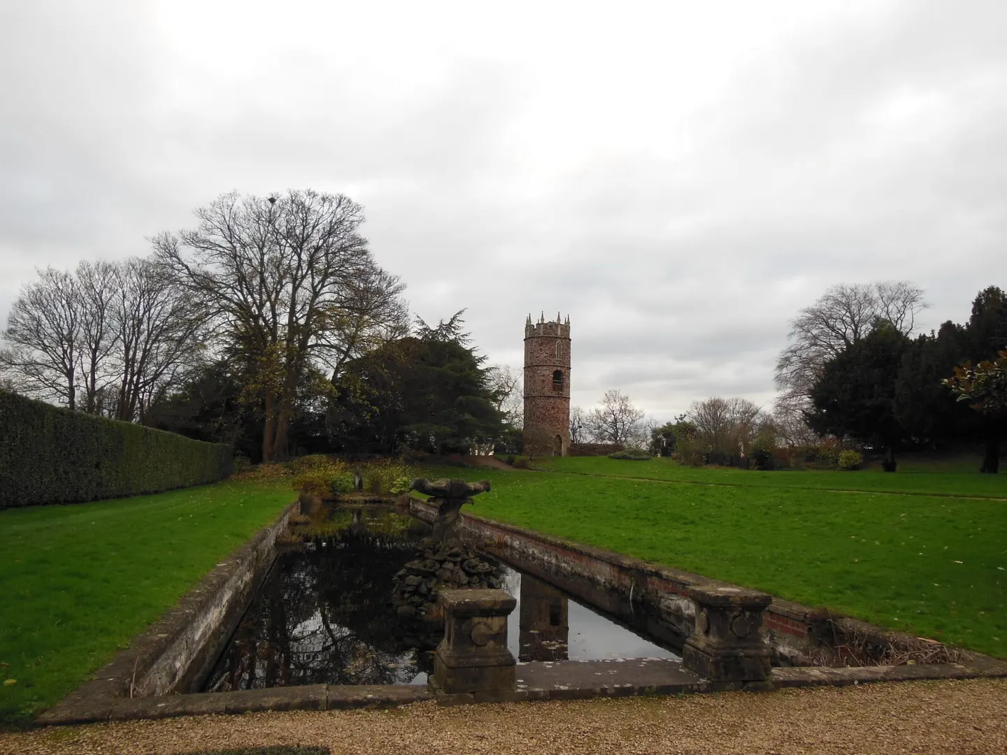 Photo of Goldney Hall, a Grade II* registered house & garden in Bristol, south west England.