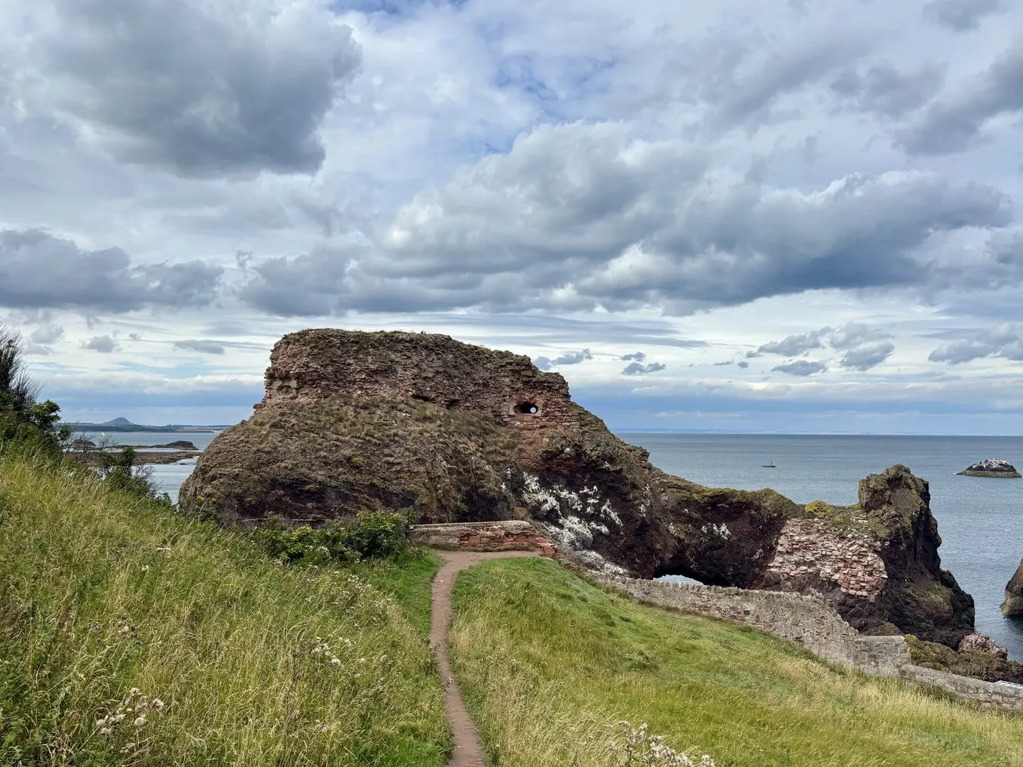Photo of Dunbar Castle, a ruined castle in East Lothian, central Scotland.