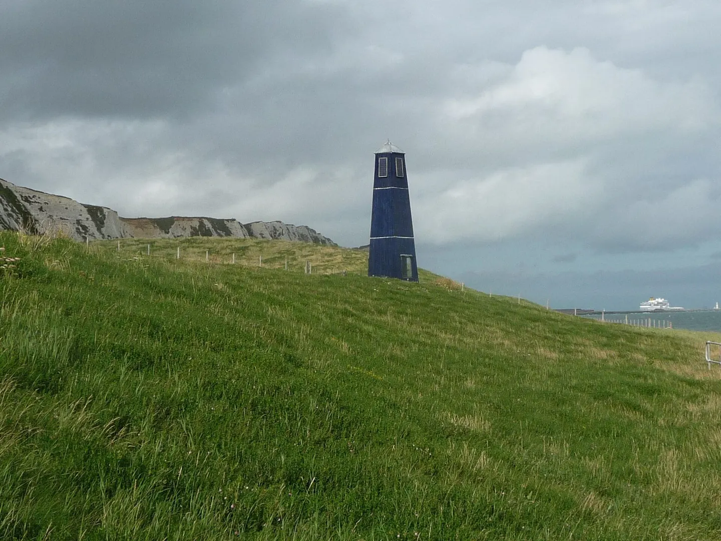 Photo of Samphire Hoe Country Park, a country park near Dover Priory, Kent, south east England.