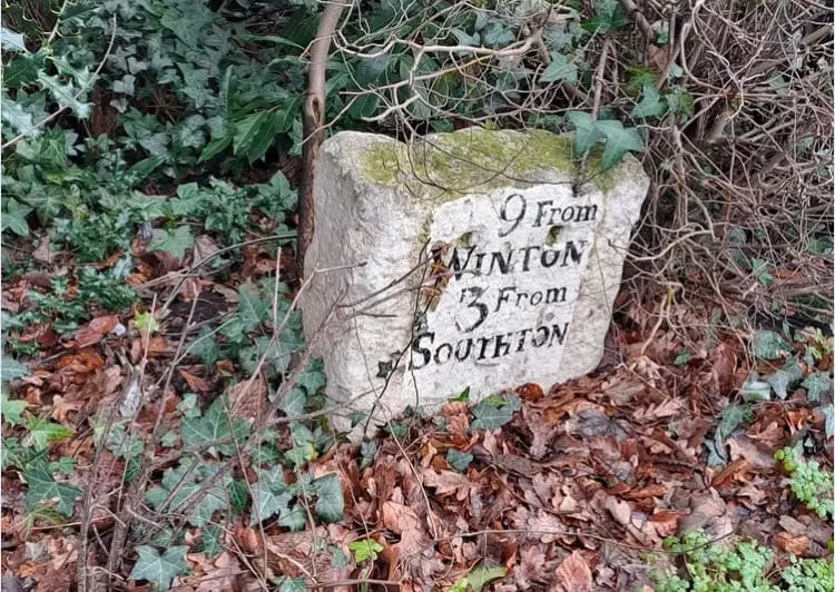 Photo: Bassett Avenue, an 82m hill near Southampton, Hampshire, south east England.