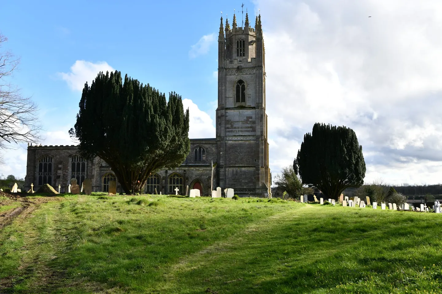 Photo of St Peter, Lowick, a church in Northamptonshire, central England.