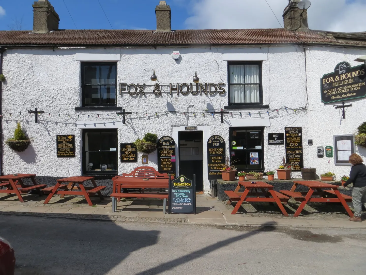 Photo of The Fox & Hounds (West Burton), a pub in the Yorkshire Dales, North Yorkshire, northern England.