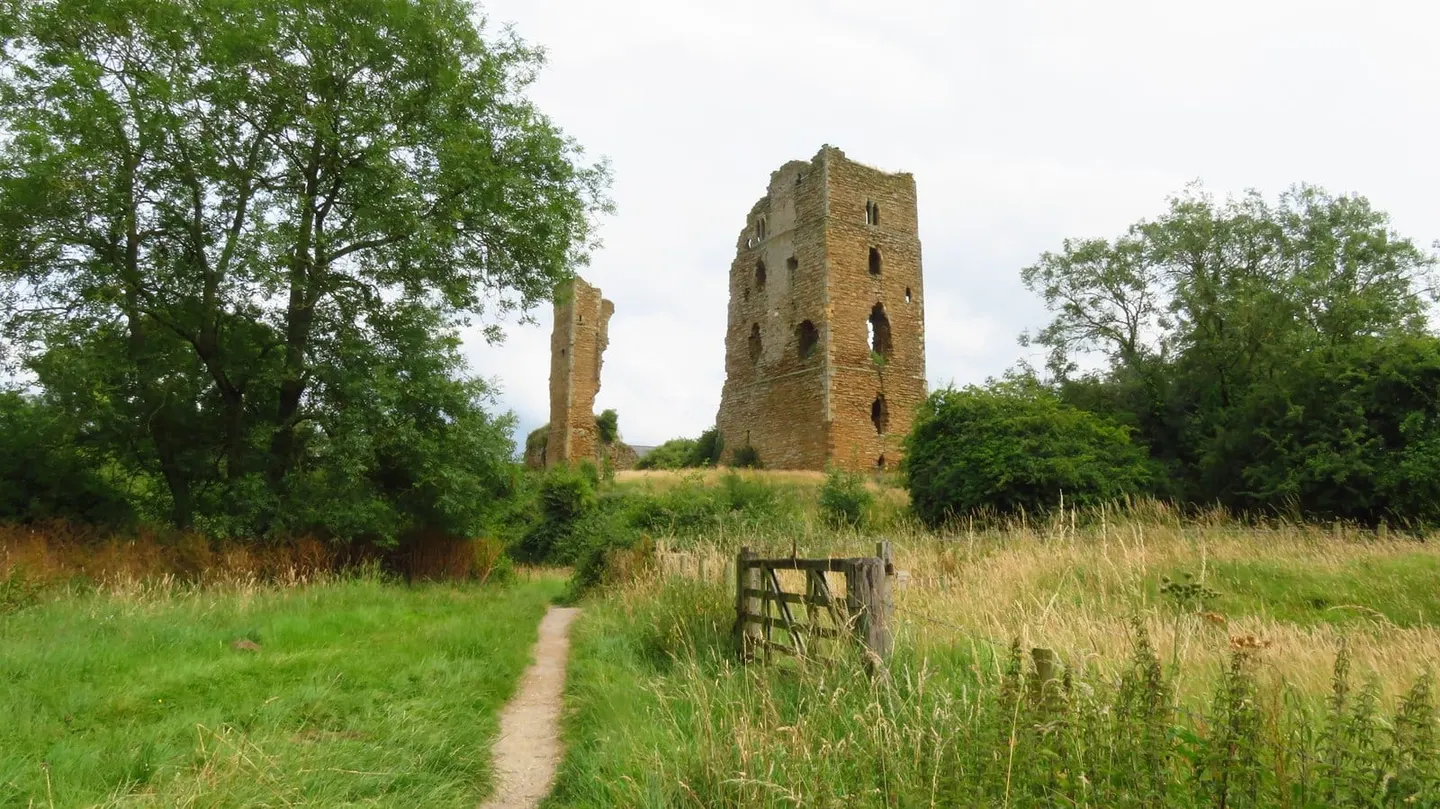 Photo of Sheriff Hutton Castle, a ruined castle near Malton, North Yorkshire, northern England.