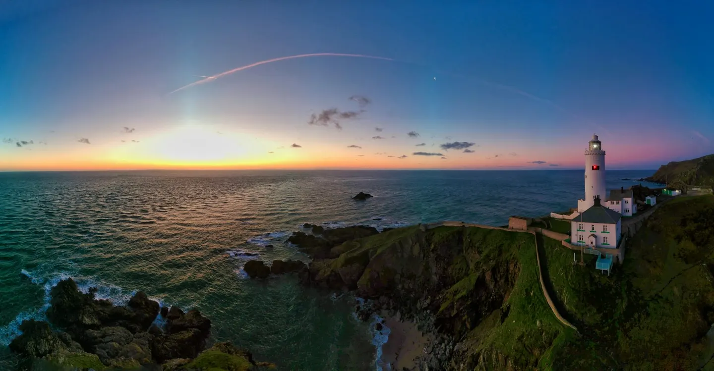 Photo of Start Point Lighthouse, a lighthouse near Beesands, Devon, south west England.