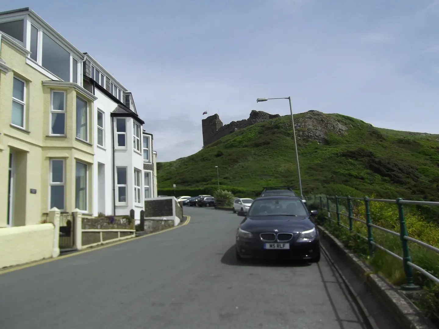 Photo of Criccieth Castle, a ruined castle in Gwynedd, north Wales.