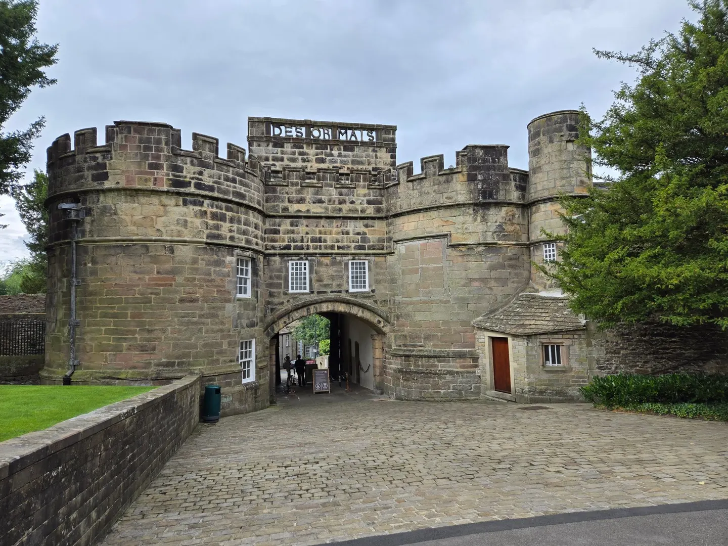 Photo of Skipton Castle, a castle near Addingham, North Yorkshire, northern England.