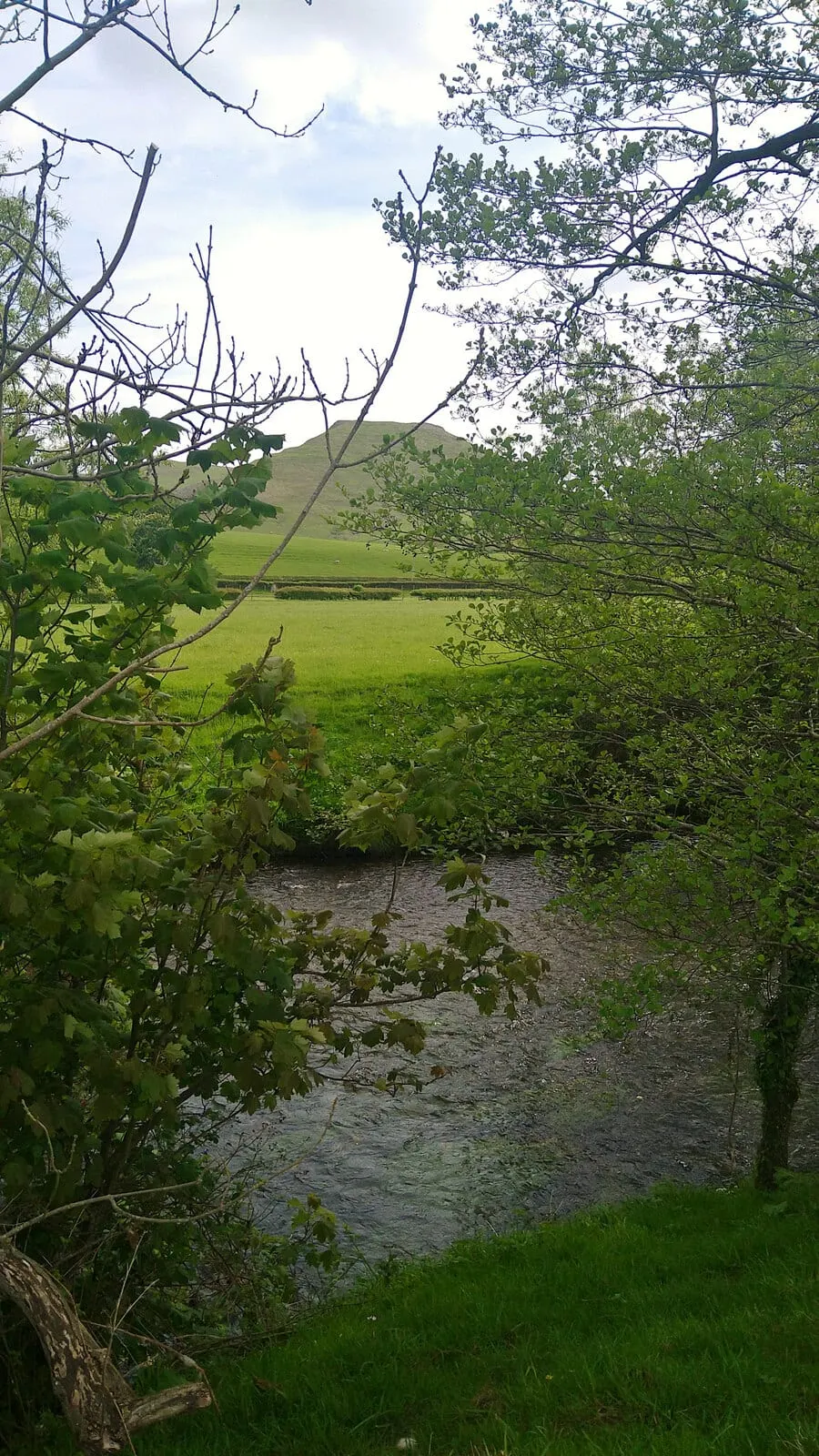 Photo: Manifold Valley, a viewpoint near Ilam in the Peak District, Staffordshire, central England.