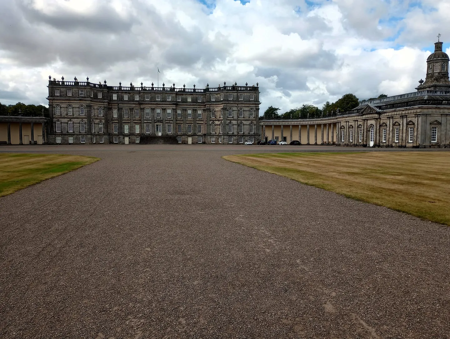 Photo of Hopetoun House, a garden near South Queensferry, West Lothian, central Scotland.