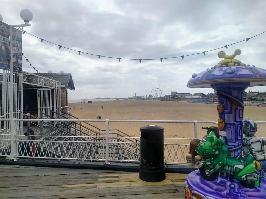 Photo of Great Yarmouth Pier, a swimming spot near Somerleyton, Norfolk, eastern England.