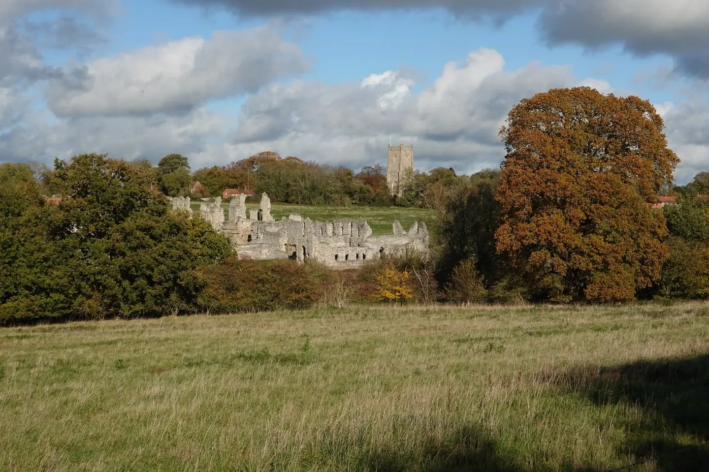 Photo of Castle Acre Priory, a ruined castle in Norfolk, eastern England.