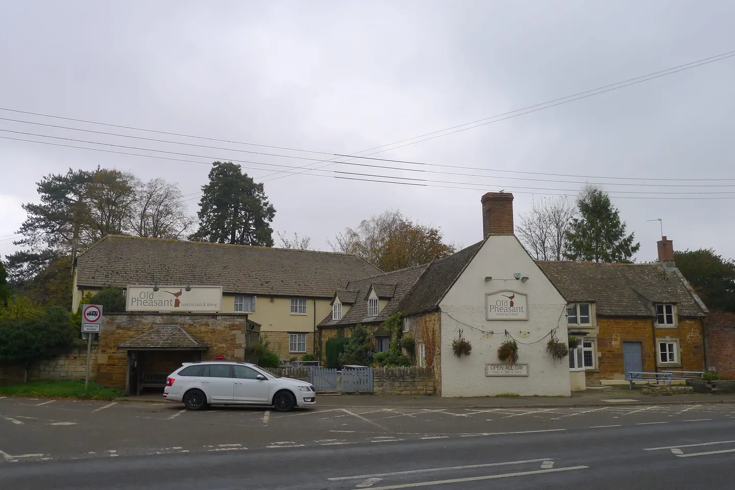 Photo of The Old Pheasant, a pub near Glaston, Rutland, central England.