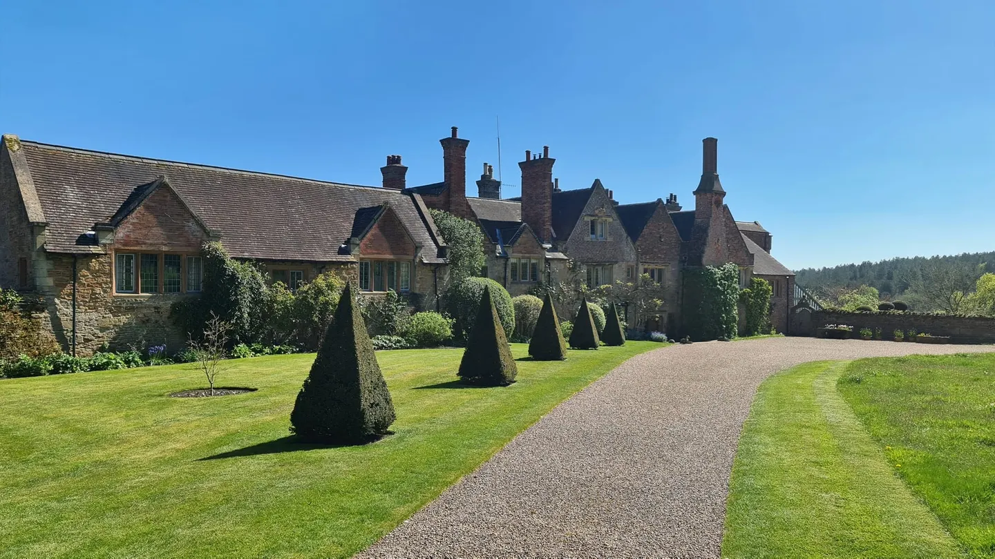 Photo of Felley Priory Garden, a garden near Underwood, Nottinghamshire, central England.