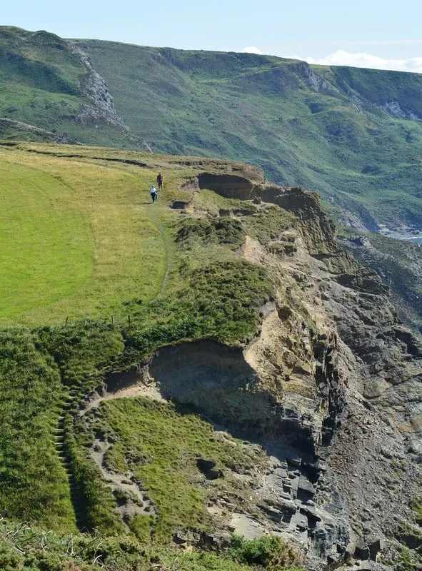 Photo of the coast at Crackington Haven & Dizzard, Cornwall, south west England.