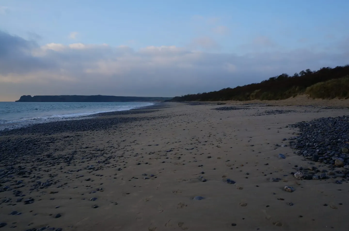 Photo of Tenby South Beach, a beach in Pembrokeshire, south west Wales.