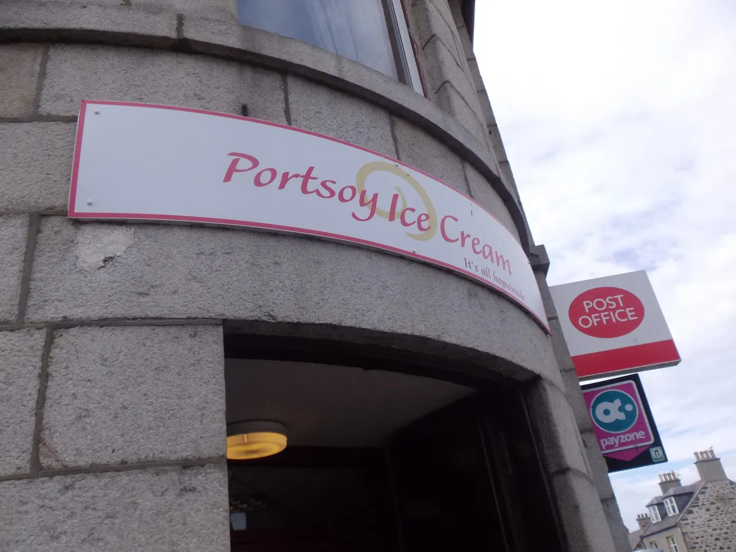 Photo of Portsoy Ice Cream, a farm & farm shop in Aberdeenshire, north east Scotland.