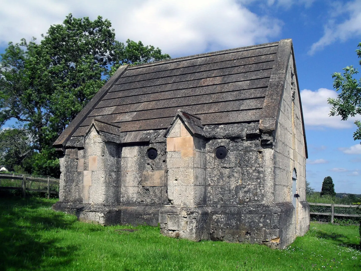 Photo of North Hinksey Conduit House, a landmark in Oxfordshire, south east England.