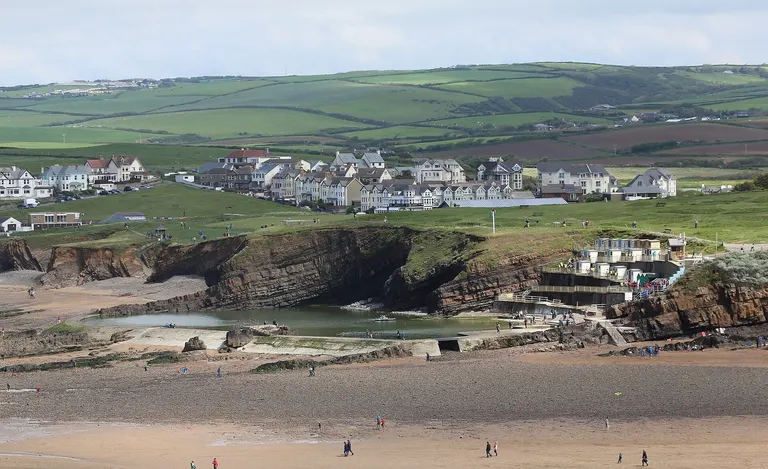 Photo of Bude Sea Pool, a sea pool near Morwenstow, Cornwall, south west England.