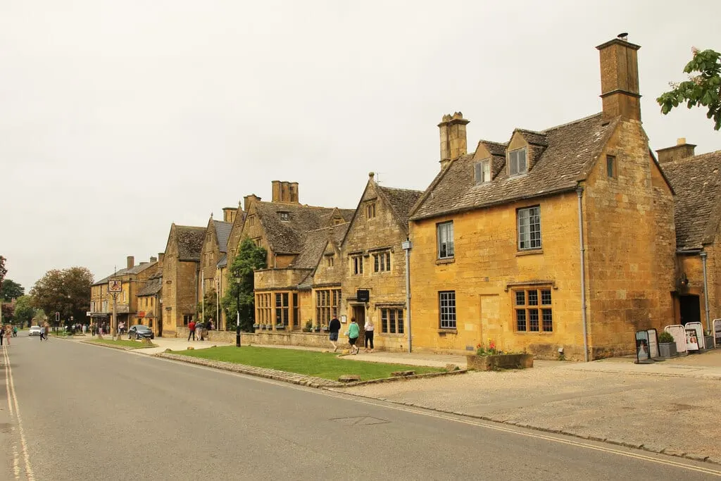 Photo of Broadway, a village in Worcestershire, central England.