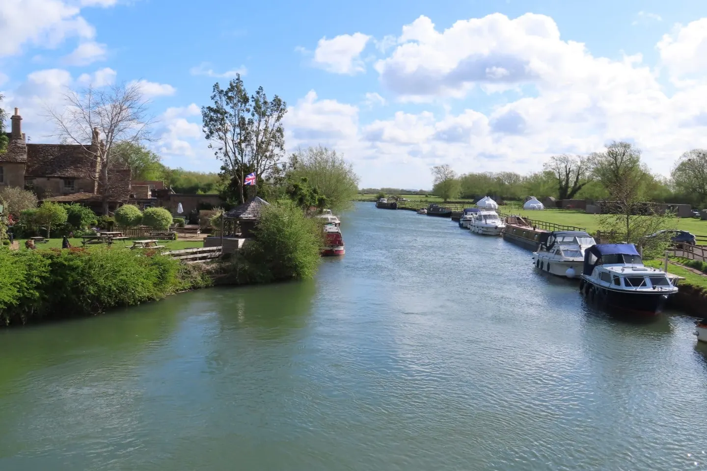 Photo of the River Thames, a 135-mile river navigation running from Cricklade to Teddington, England.