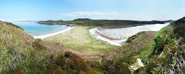 Photo of Eilean Garbh twin beaches, a beach near Ardminish, Argyll and Bute, the Scottish Highlands and Islands.