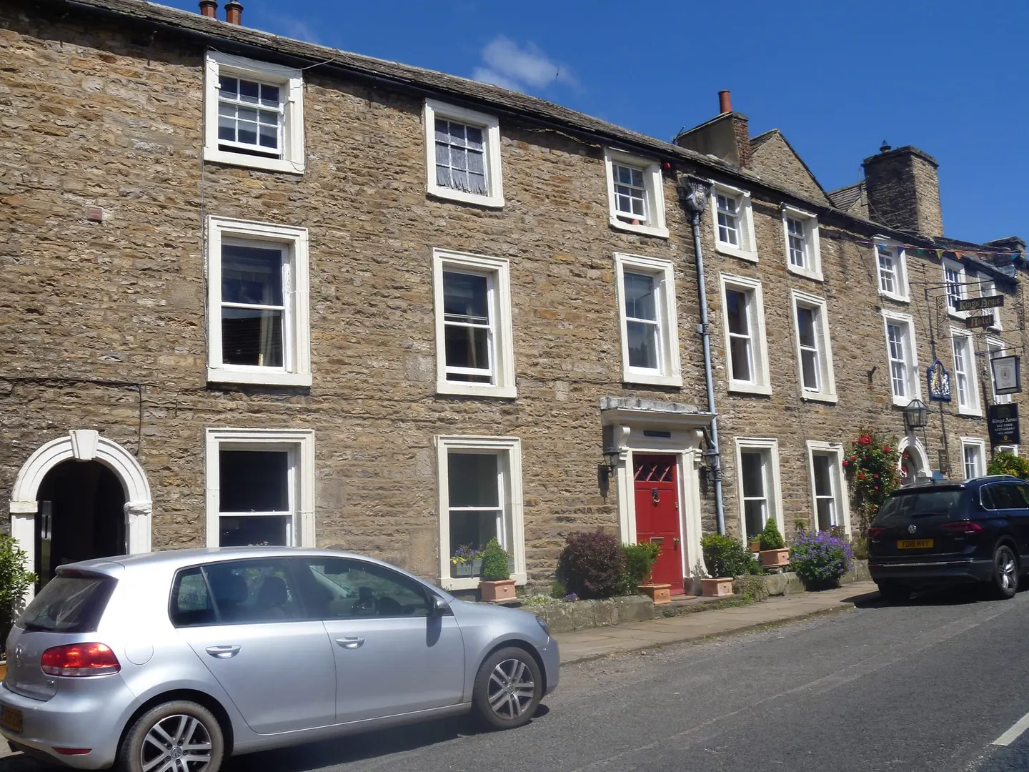 Photo of Askrigg, a village in the Yorkshire Dales, North Yorkshire, northern England.