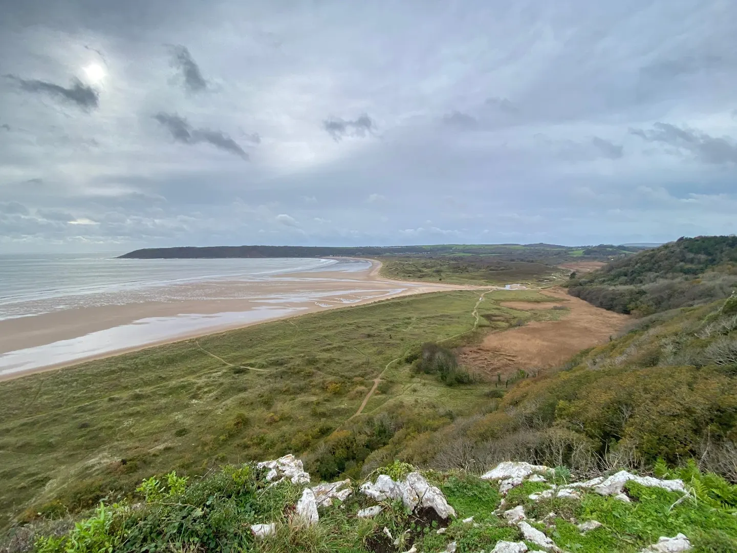 Photo of Oxwich Bay, a beach in Gower, Swansea, south west Wales.