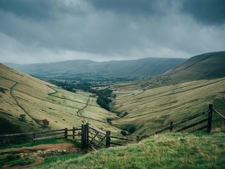 Photo: Kinder Scout, a 636m hill near Edale in the Peak District, Derbyshire, central England.