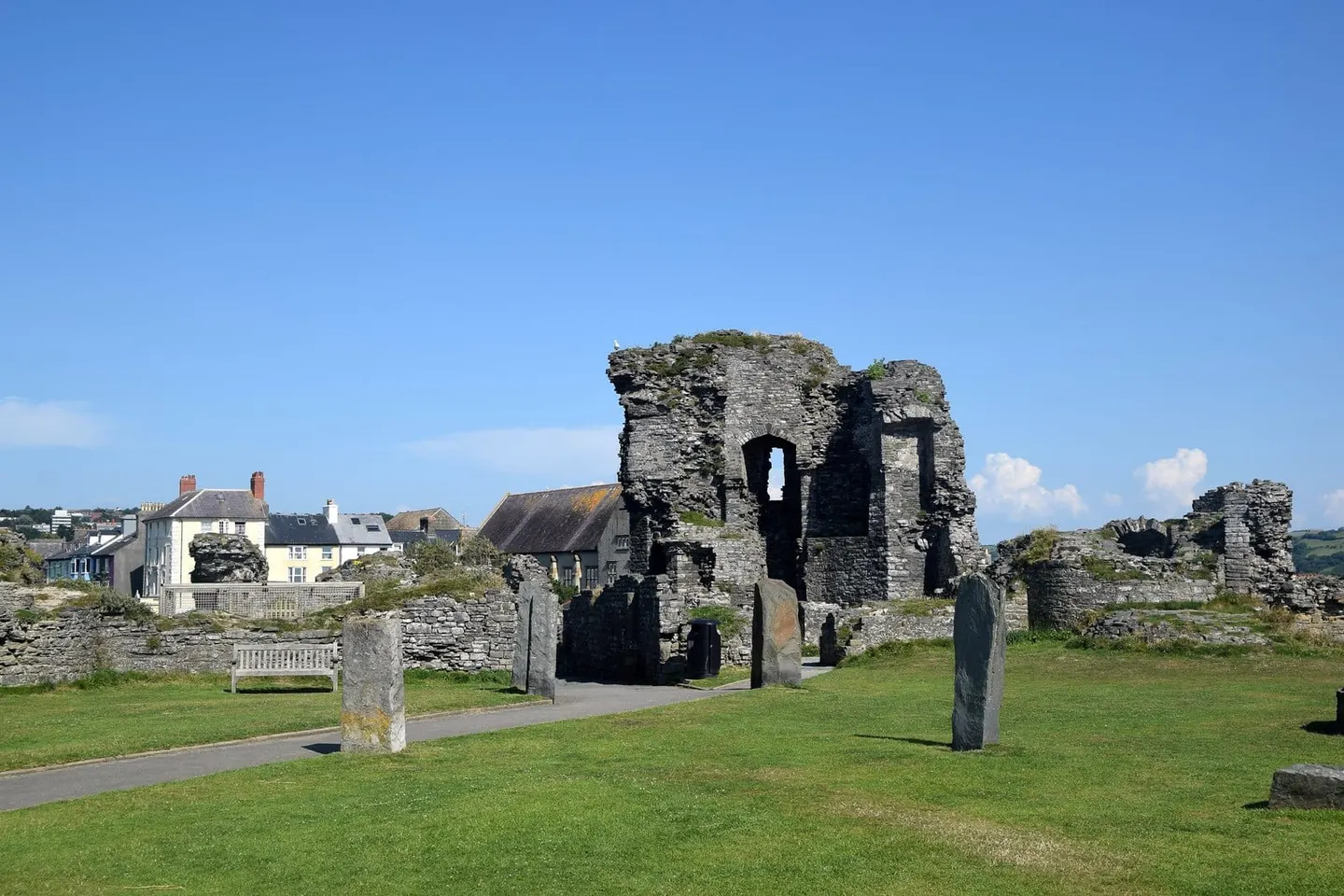 Photo of Aberystwyth Castle, a ruined castle in Ceredigion, mid Wales.