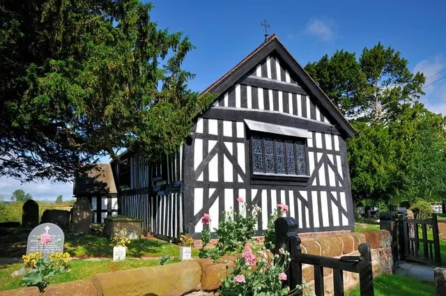 Photo of St Peter's Church, Melverley, a church in Shropshire, central England.
