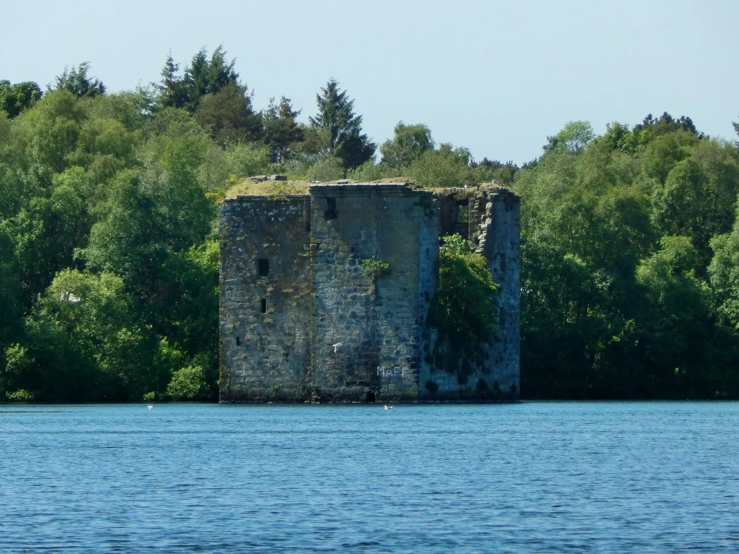 Photo of Stanely Castle, a ruined castle near Elderslie, Renfrewshire, central Scotland.