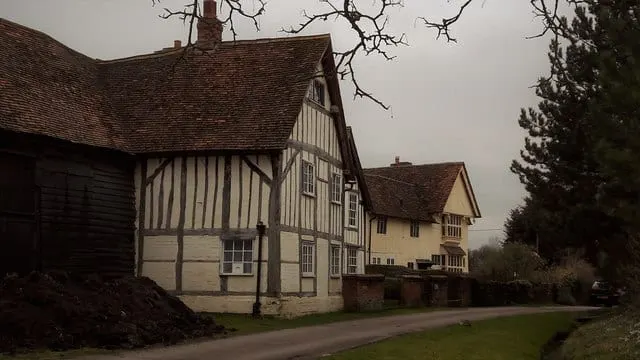 Photo of Priory Cottages, a house & garden near Clifton Hampden, Oxfordshire, south east England.