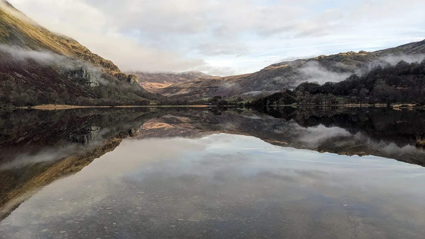 Photo of Llyn Gwynant, a lake near Beddgelert in Eryri, Gwynedd, north Wales.