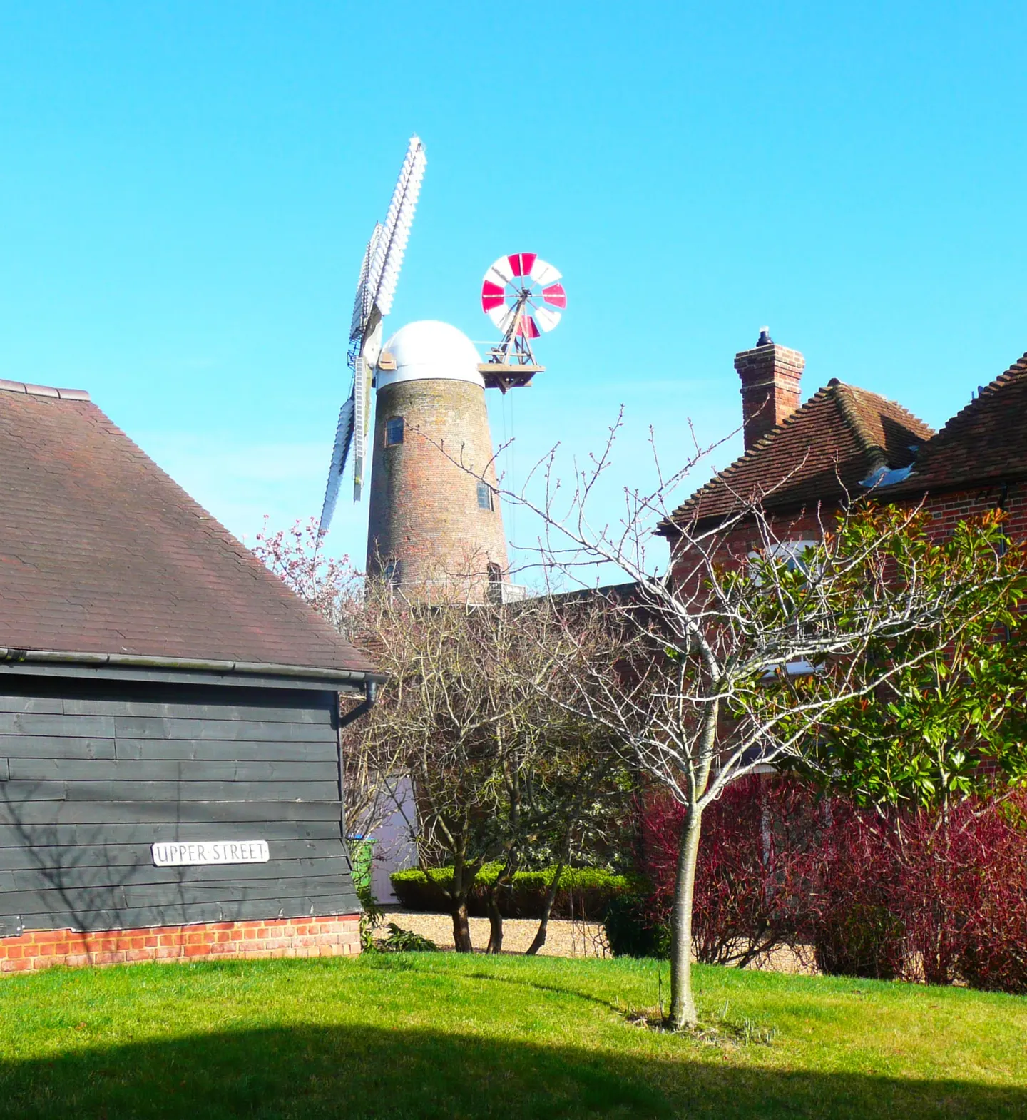 Photo of Quainton Windmill, a windmill in Buckinghamshire, south east England.